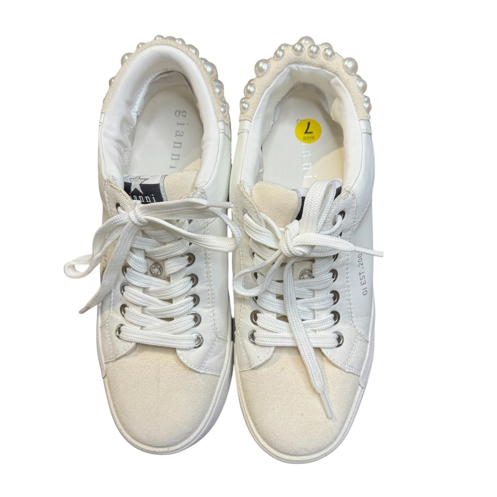 Gianni Bini Shoes Womens Size 7 White Pearl Embellished Low Top Leather Sneakers